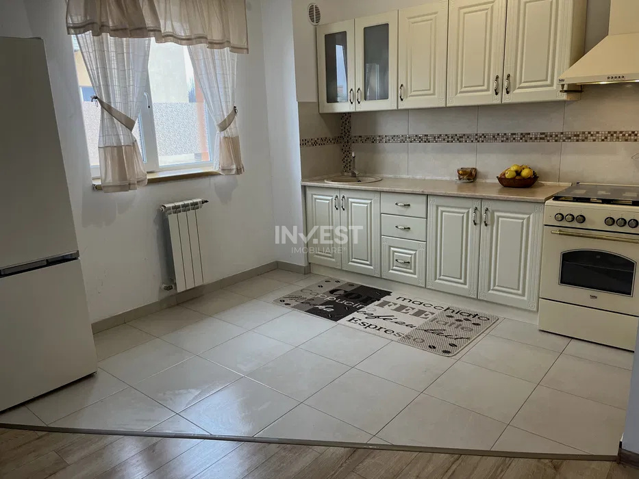 Apartament cu 3 camere - Zona Tatarasi - 2