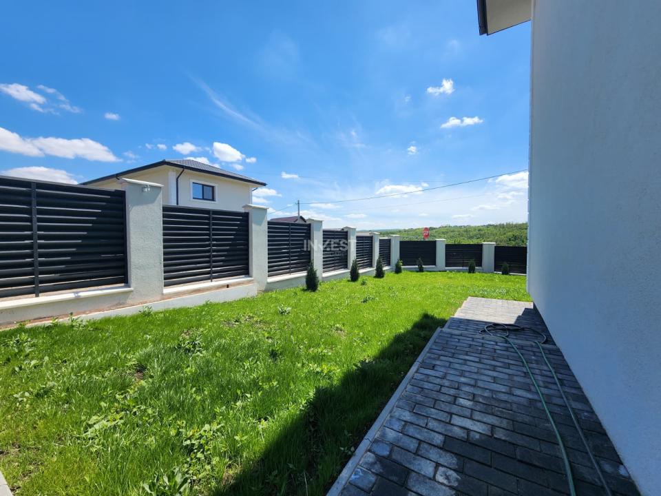 Duplex 4 camere, 2 bai , VALEA ADANCA - 2