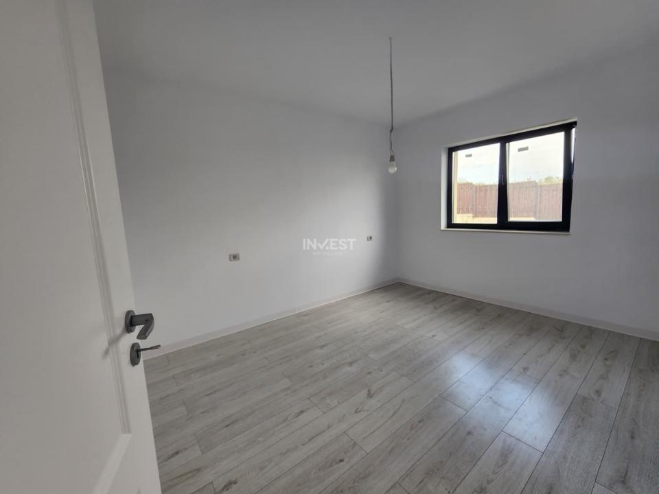 Casa individuala,4 camere,2 bai,110 mp utili,500 mp teren,20 mp Beci, Miroslava - 4