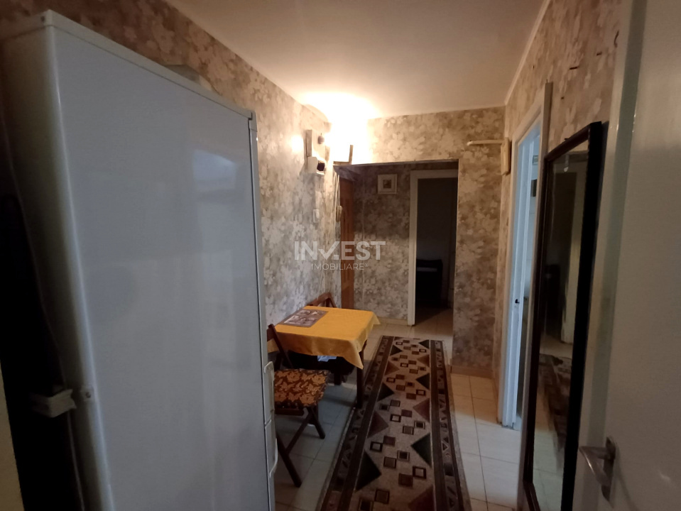 Apartament 3 camere- etaj intermediar- Tatarasi