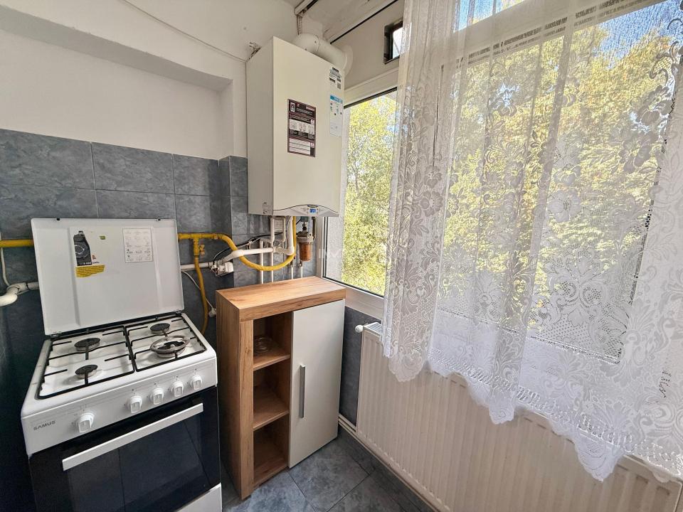 Apartament 2 camere decomandat Nicolina 2 - etaj 3/4 - bloc 1985 - 5