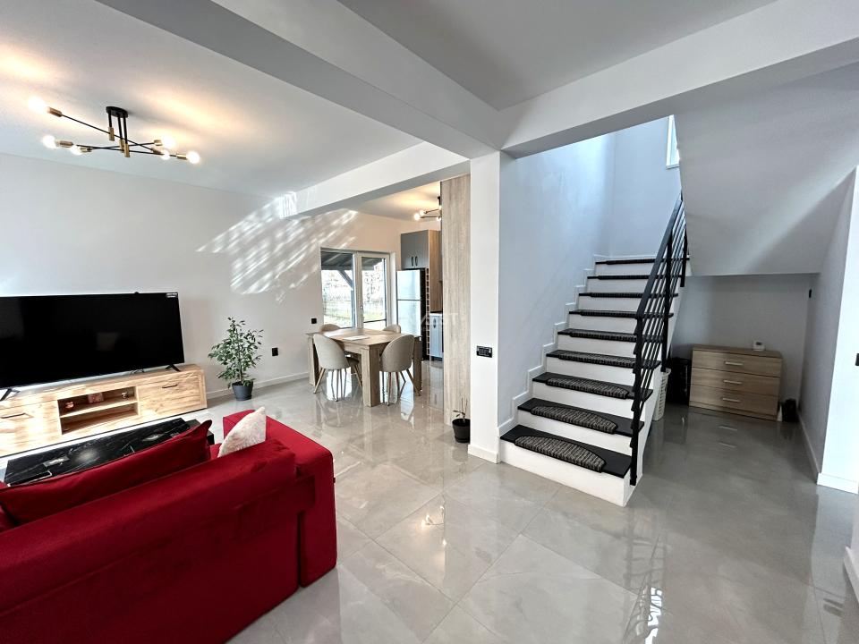 Casa individuala, 5 camere, 3 bai, utilata. Zona Bucium- Plopii Fara Sot, IASI - 4