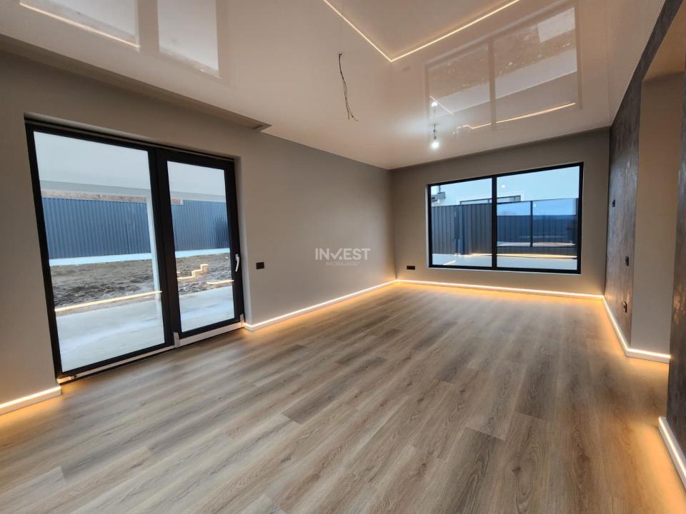 CASA 4 CAMERE , 2 BAI , 120mp utili, Miroslava, Clasa energetica A, Comision 0%  - 14