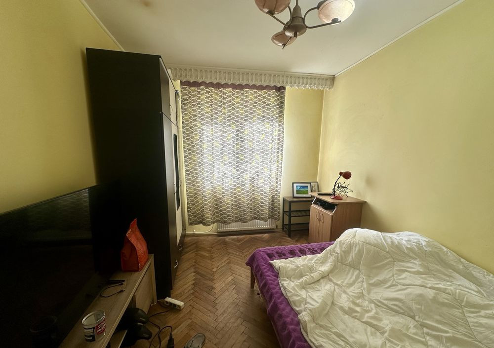 Apartament 4 camere-Decomandat-Etaj 1 - 2