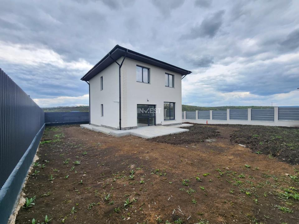 Casa cu 4 camere,2 bai, finalizata, MUTARE IMEDIATA, Valea Adanca