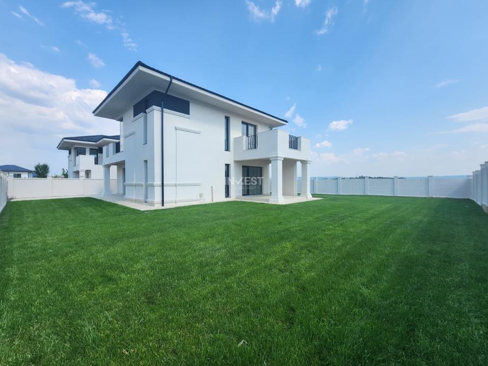 CASA PREMIUM , 5 CAMERE , 3 BAI, 175MP UTILI TOTALI, 500 MP TEREN - 10