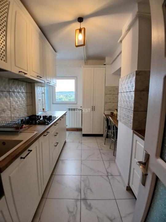 Garsonieră spațioasă de închiriat în zona Gară, 490 € - 2