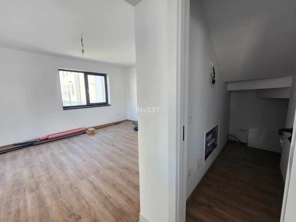 CASA 4 CAMERE, 2 BAI , DRESING, PLATOU GALATA - 18