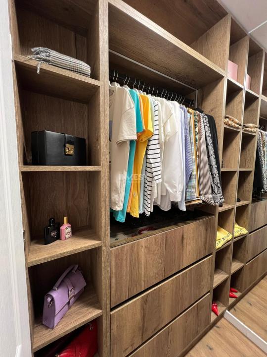 APARTAMENT 1 CAMERA, MOBILAT SI UTILAT , INTABULAT - GALATA - 4