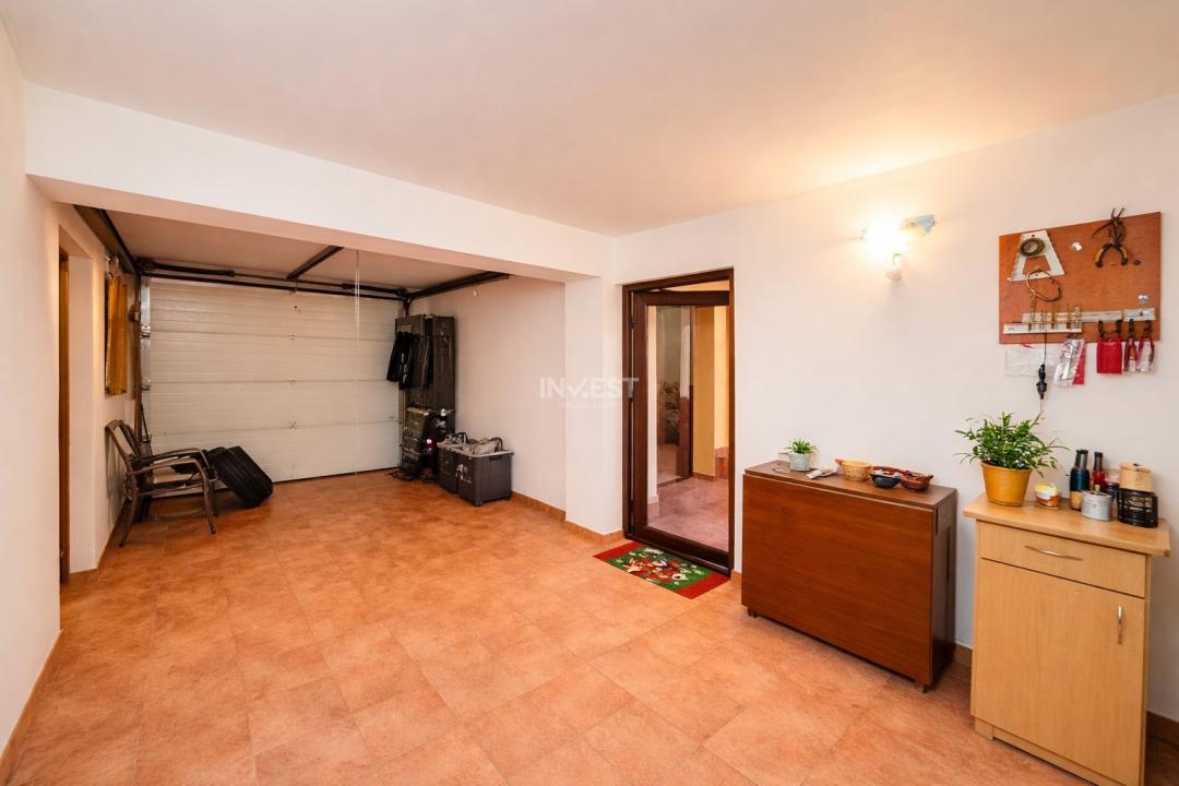 Vilă cu 7 camere și 825 mp teren în cartierul Bucium-Iasi - 36