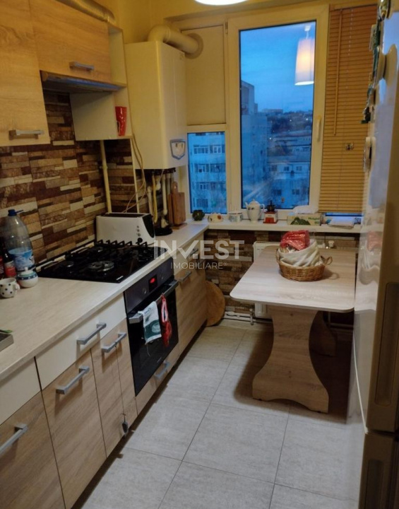 DE VANZARE-APARTAMENT 4 CAMERE-ALEXANDRU CEL BUN - 4