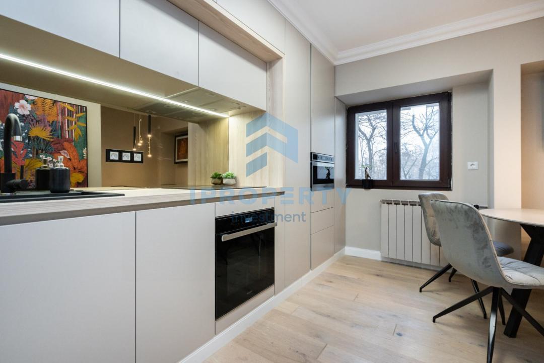 Apartament cu 4 camere mobilat Designer zona Victoriei Guvern  - fotografie proprietate 8