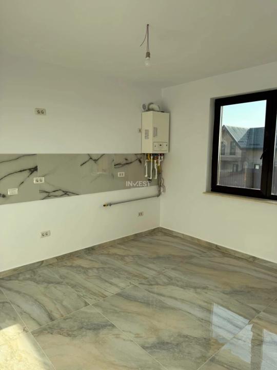 Casă INDIVIDUALĂ 4c Valea Lupului-Iași COMISION 0% - 4