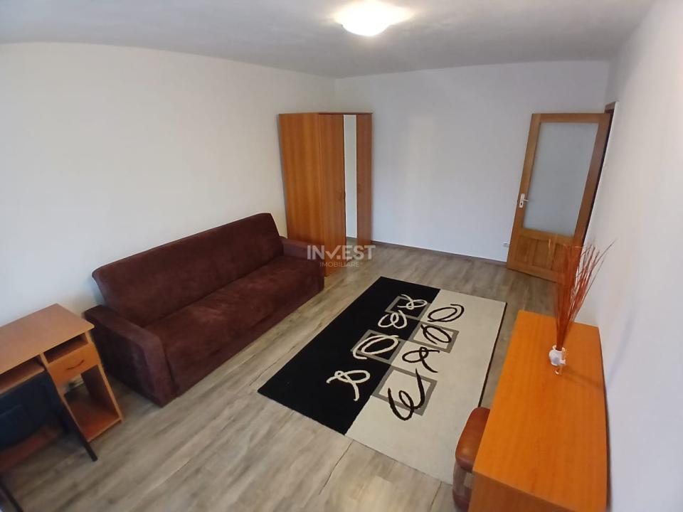 Apartament cu 4 camere, zona Gară, 80 mp, 2 băi, 680 €/lună - 1