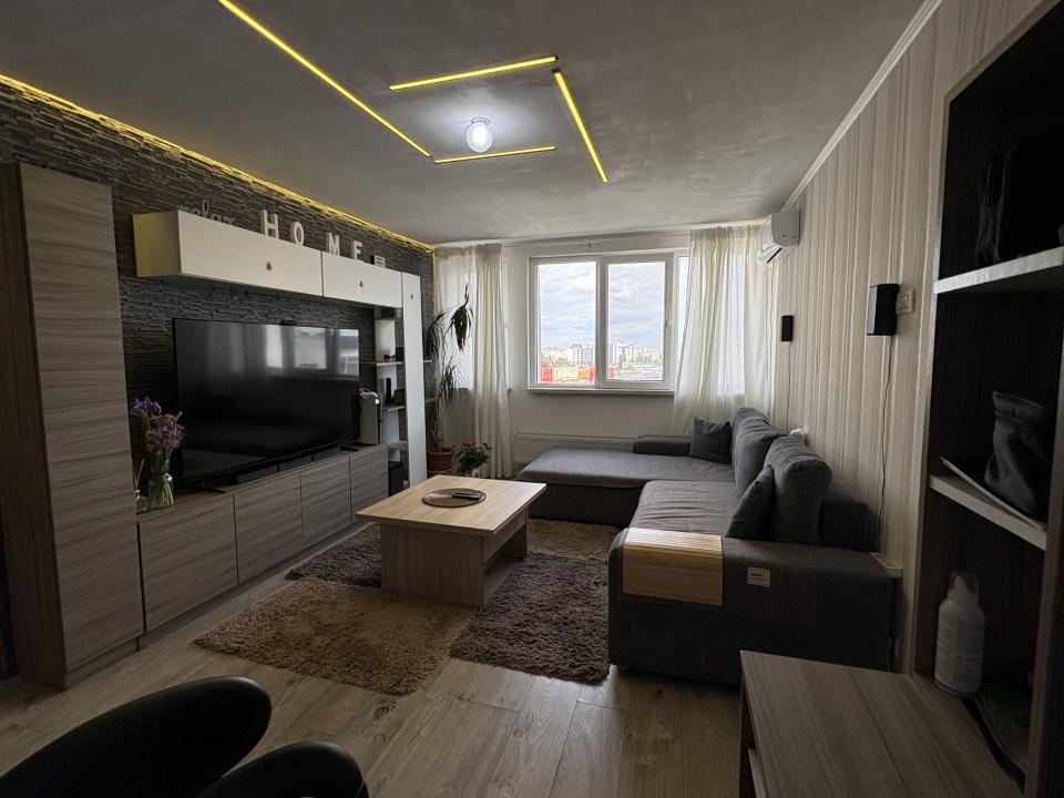 Apartament 3 camere Titan 74 mp renovat bloc anvelopat