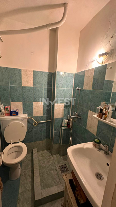 Garsoniera-Podu ros-Liceul Racovita-etaj intermediar - 4