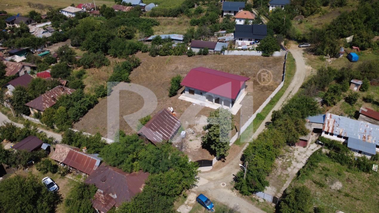 Simnic: casă la roșu, 3 variante de cumpărare!