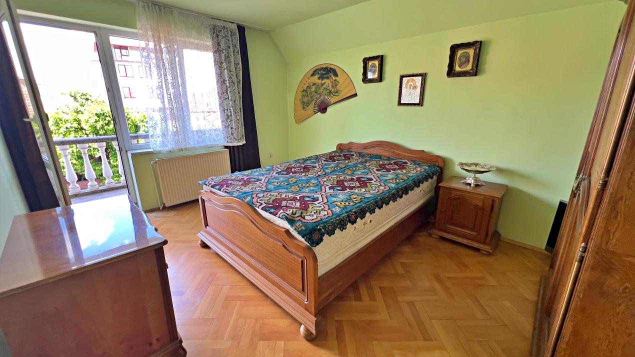 Casă 6 camere D+P+M-217 mp utili, 515 mp curte, Zona  Cartier Kogalniceanu 