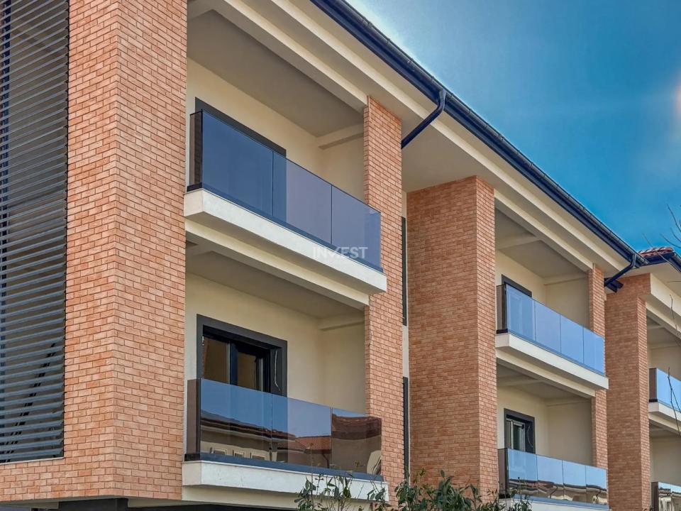 APARTAMENT CU 3 CAMERE, ETAJ 1, 67 MP IASI, CARTIER PRIVAT ! - 1