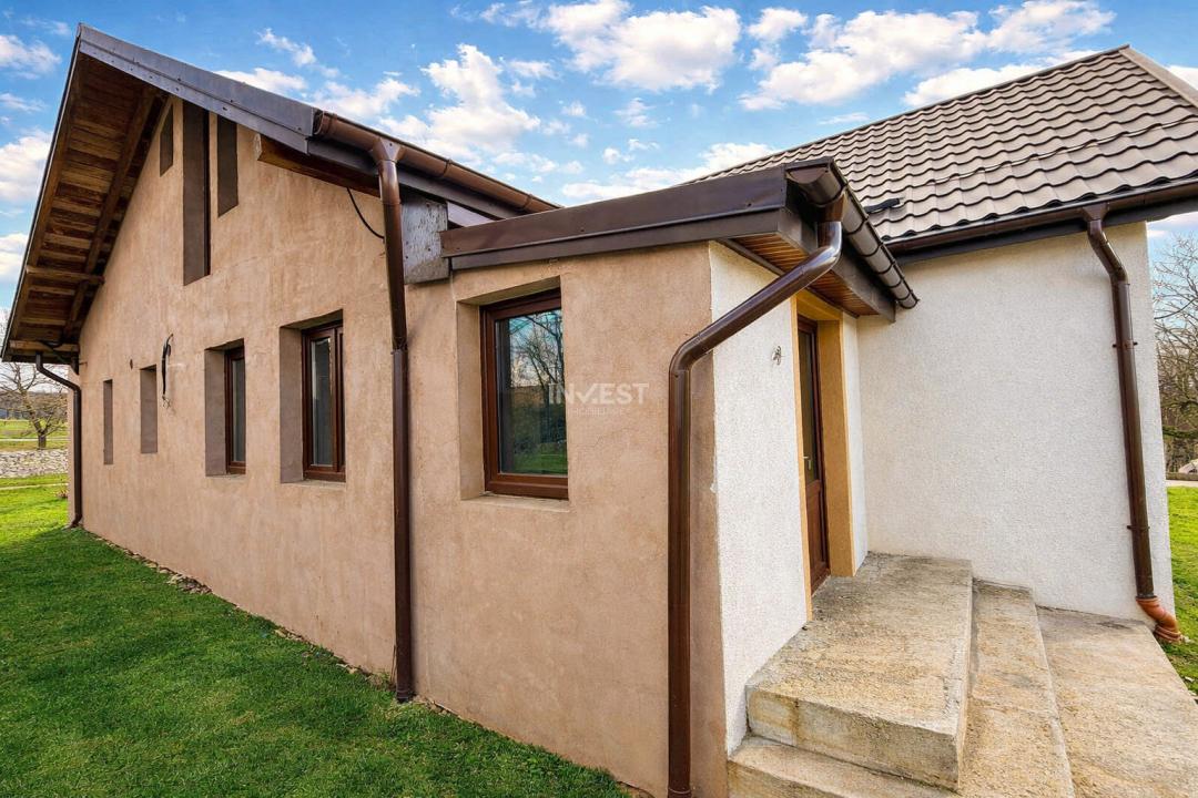 Casă tip duplex de vânzare 380 MP teren, zona Vișani - IAȘI, COMISION 0% - 5