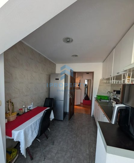 Închiriere Apartament 3 camere în Dristor - Mobilat - Proximitate Metrou - fotografie proprietate 8
