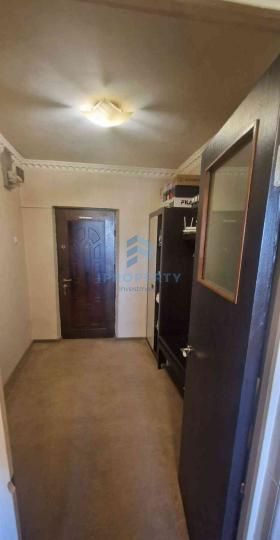 Apartament cu 2 camere in zona Titan Basarabia Etaj 2 - fotografie proprietate 12