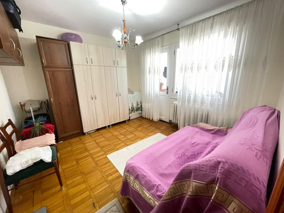 Apartament 3 camere-Podu Ros-Liceul Racovita-etaj 2 - 7