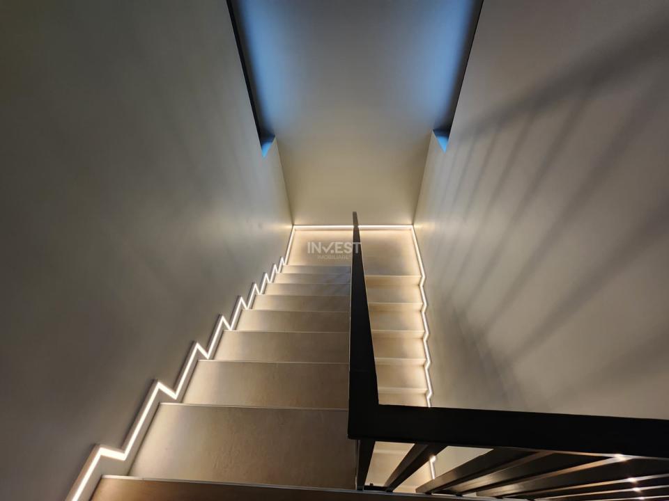 CASA 4 CAMERE , 2 BAI , 120mp utili, Miroslava, Clasa energetica A, Comision 0%  - 3