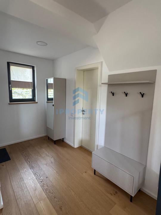 Închiriere Casă 5 camere în Pipera, P+ 2 ETAJE, PARCARE, CURTE, CENTRALA - fotografie proprietate 13