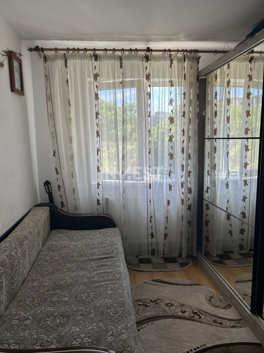 Apartament de vanzare 3 camere, zona Pacurari, Iasi - 2