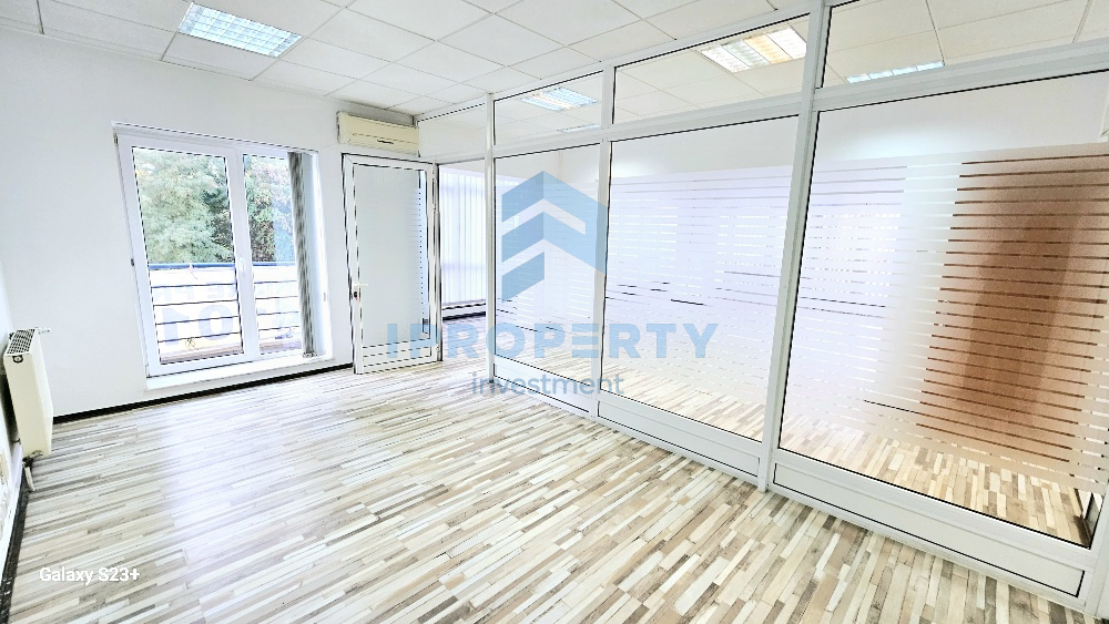 Domenii | Spatiu Birouri | Centrala Proprie | Grup sanitar | Prox. Metrou | - fotografie proprietate 2