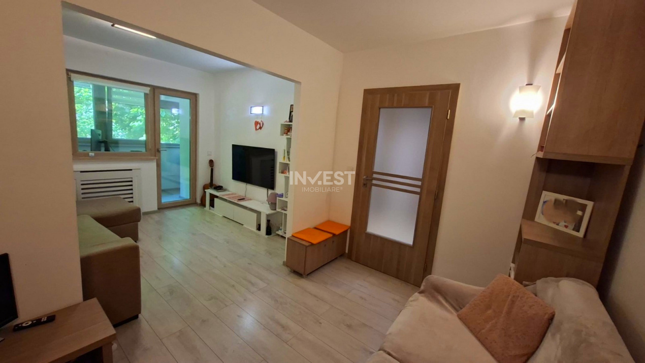 Apartament 2 camere-53 mp-etaj 1-Podu Ros-Palas Mall - 1