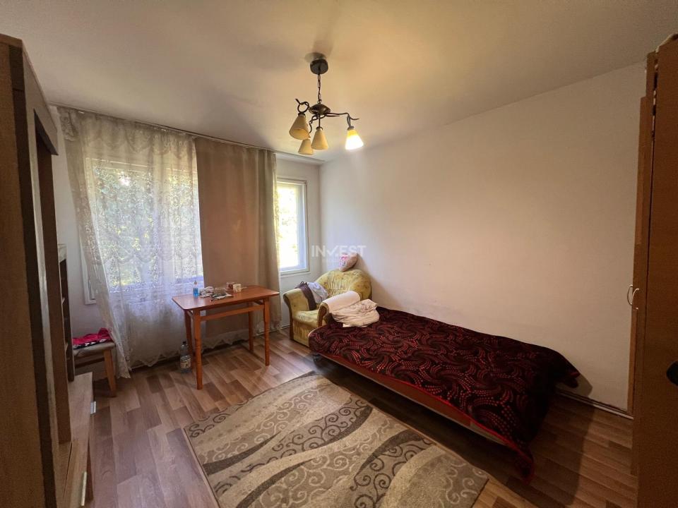 Apartament 4 camere-etaj 1-90 mp-Podu Ros-sens giratoriu - 10