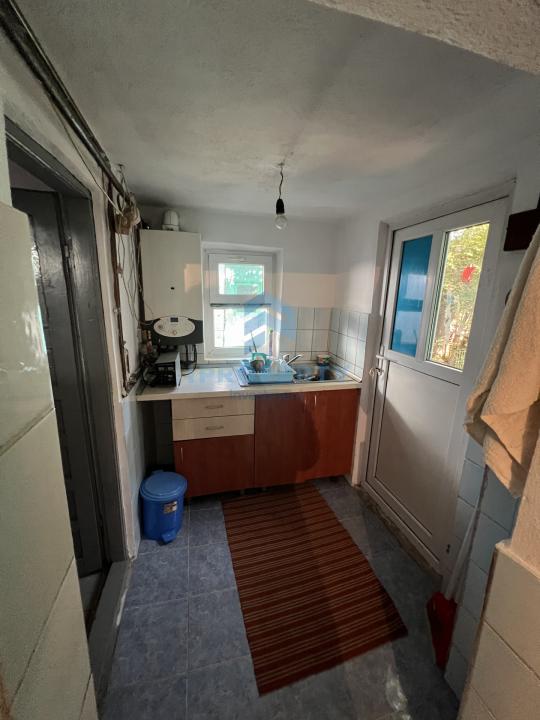 Casa de vanzare, teren 250m, Republica, Hala laminor - fotografie proprietate 11