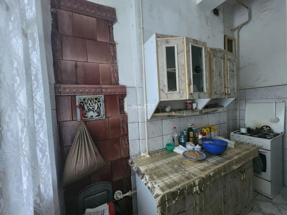 CASA CENTRU IASI, 7 CAMERE,  143 MP UTILI, 22 MP BECI, MAGAZIE SI GARAJ - 2