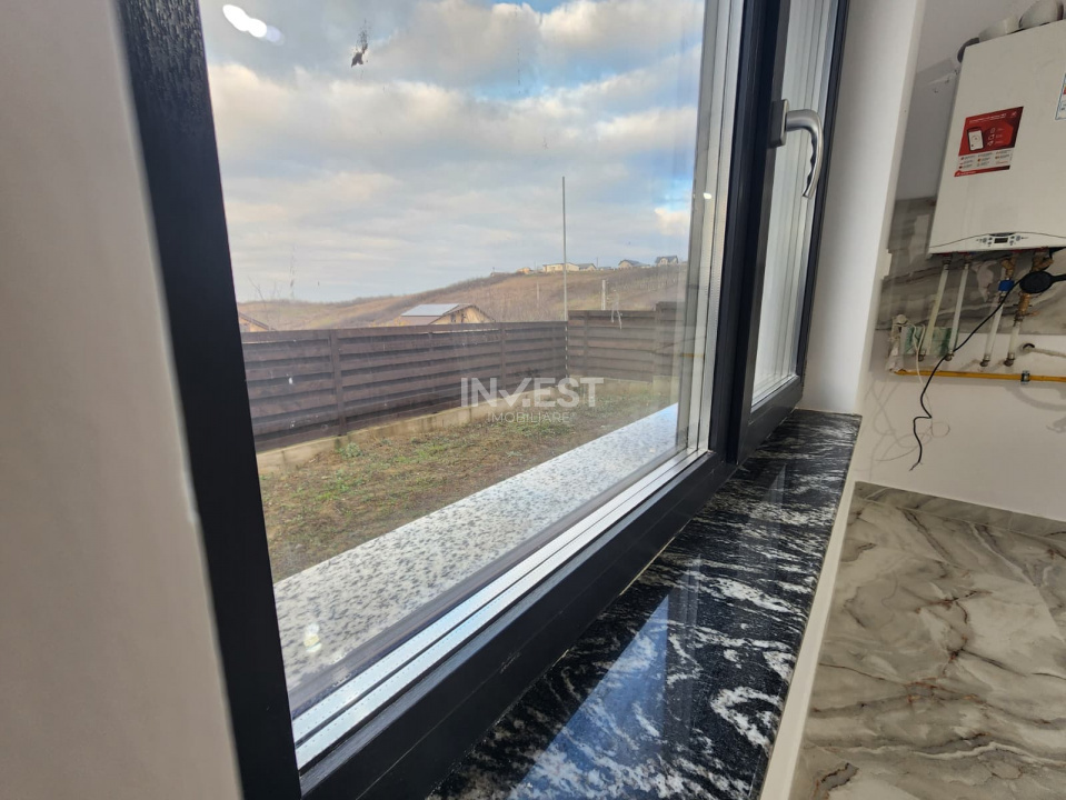 CASA 4 CAMERE, 2 BAI, 440 MP TEREN, MIROSLAVA - 17