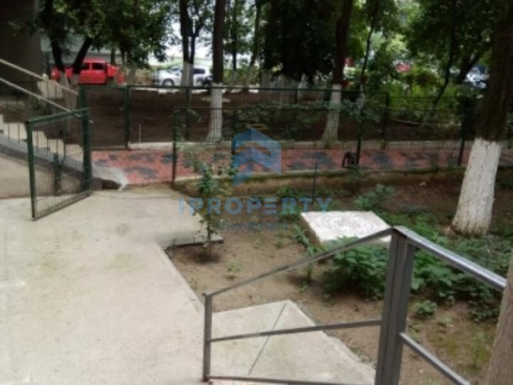 Spatiu Comeracial 4 Camere | Dristor | 2 Bai | Recent Renovat |  - fotografie proprietate 8