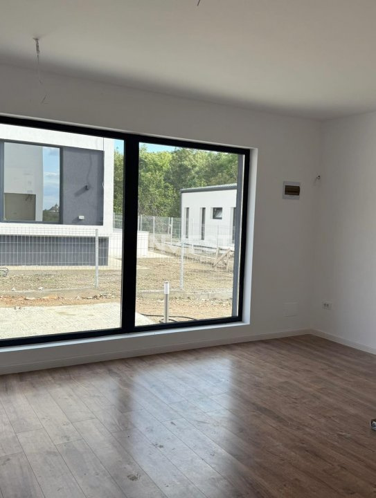 CASA INDIVIDUALA, 4 CAMERE, 2 BAI SI POD, VALEA ADANCA ZONA 5 DRUMURI - 9