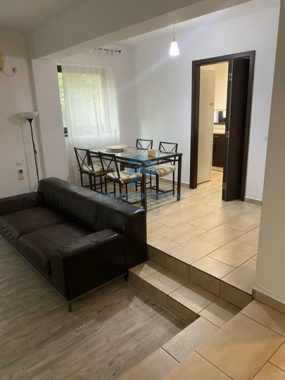 Aparatorii Patriei | 3 camere | Apartament in Vila | Centrala | Parcare | Curte - fotografie proprietate 2