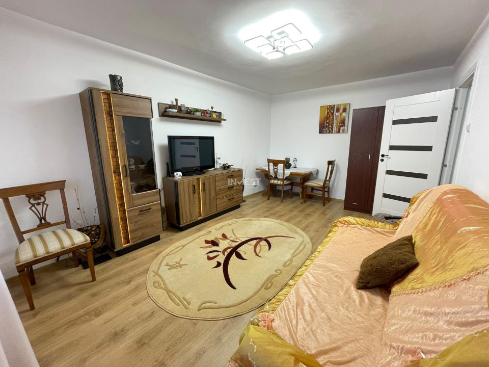 Apartament 2 camere decomandat de inchiriat zona Podu Ros  - 3