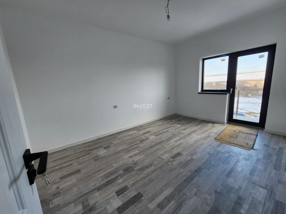 CASA INDIVIDUALA , 4 CAMERE, 2 BAI , BECI , MIROSLAVA - 6