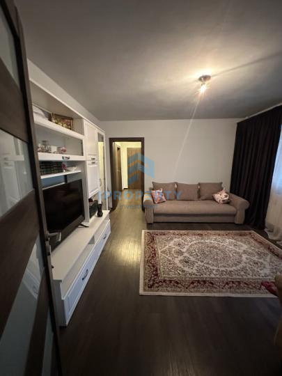 Apartament 3 Camere | Dristor | 10 Minute De Metrou | Bloc Reabilitat |  - fotografie proprietate 2