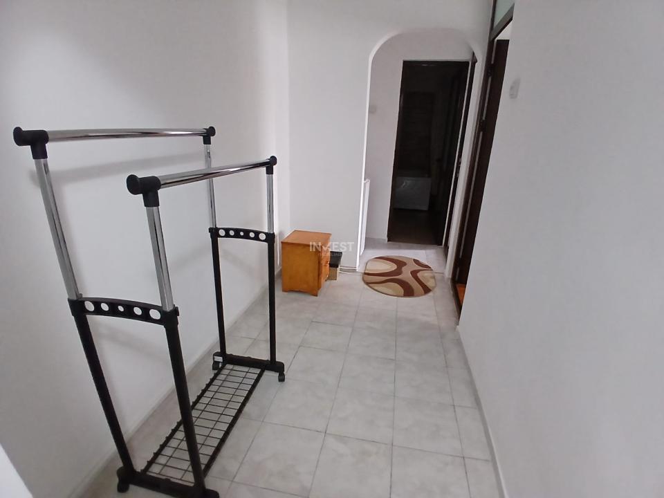 Apartament 3 camere de inchiriat zona Nicolina - 10
