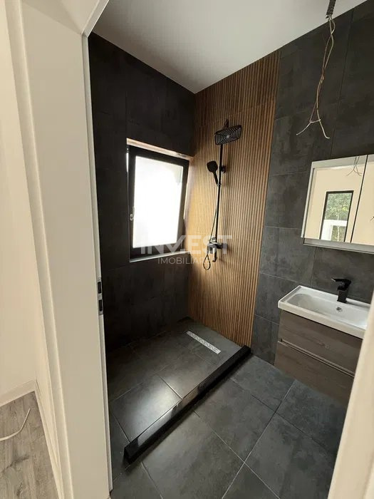 CASA INDIVIDUALA, 4 CAMERE, 2 BAI SI POD, VALEA ADANCA ZONA 5 DRUMURI - 5