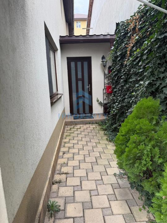 Sud | Casă 4 camere |Metrou |Curte | - fotografie proprietate 3
