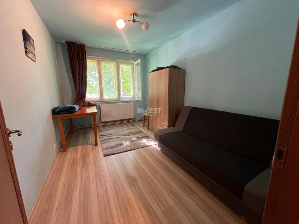 Apartament 4 camere-etaj 1-90 mp-Podu Ros-sens giratoriu - 4