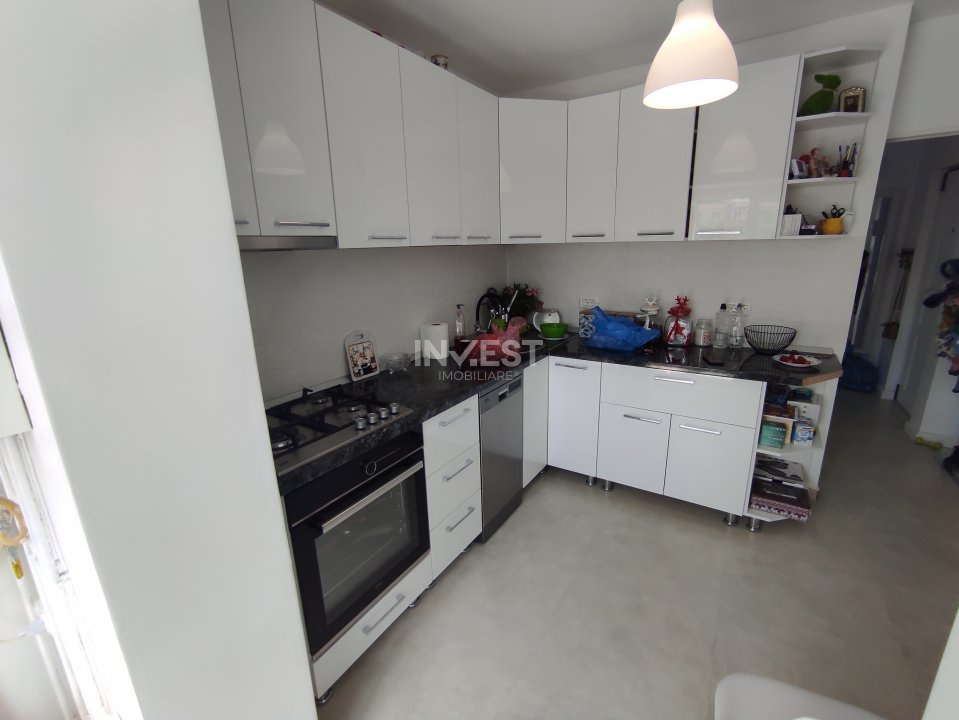 Apartament 3 camere, decomandat, et. 3, Nicolina - 4