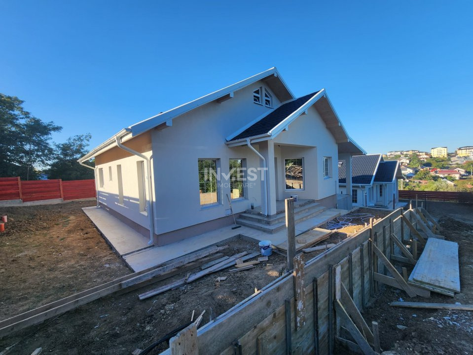 CASA INDIVIDUALA 4 CAMERE + BECI , PLACA DE BETON PESTE ETAJ , VALEA ADANCA  - 1