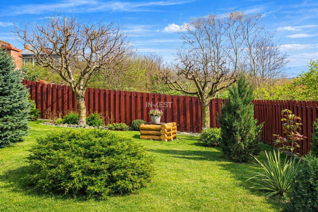 Vilă cu 7 camere și 825 mp teren în cartierul Bucium-Iasi - 10