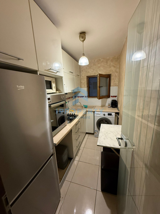 Piata Romana 9 | 3 Camere | SemiDecomandat | Proximitate metrou 2 min | RS1  - fotografie proprietate 12